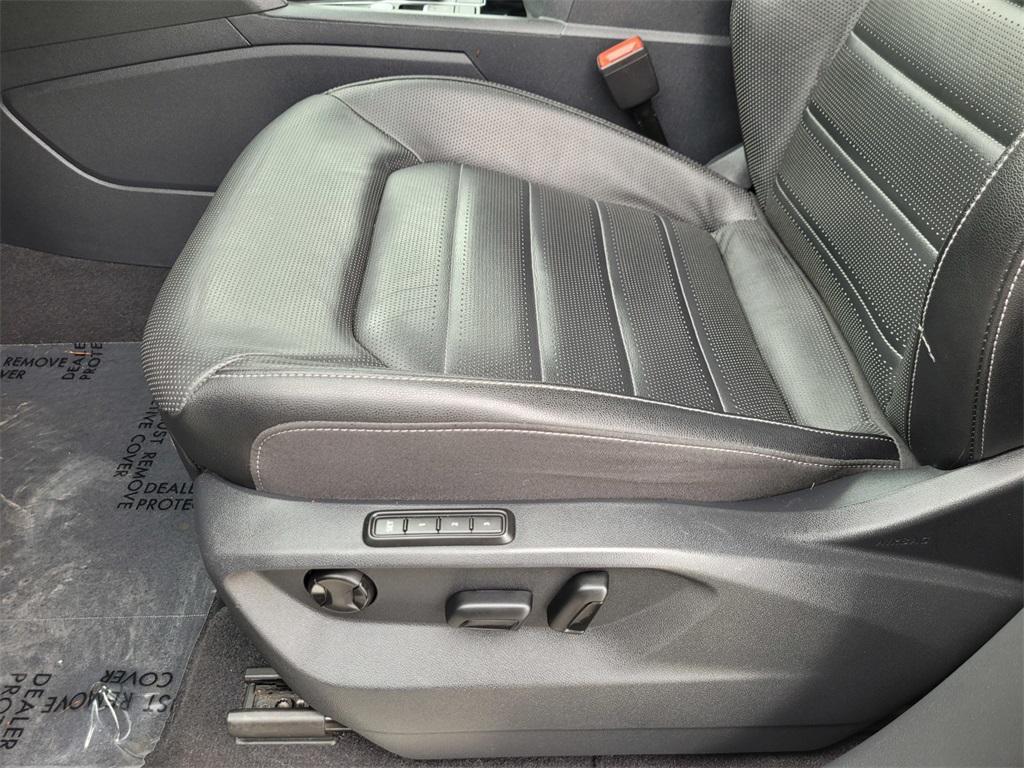 used 2019 Volkswagen Atlas car, priced at $22,101