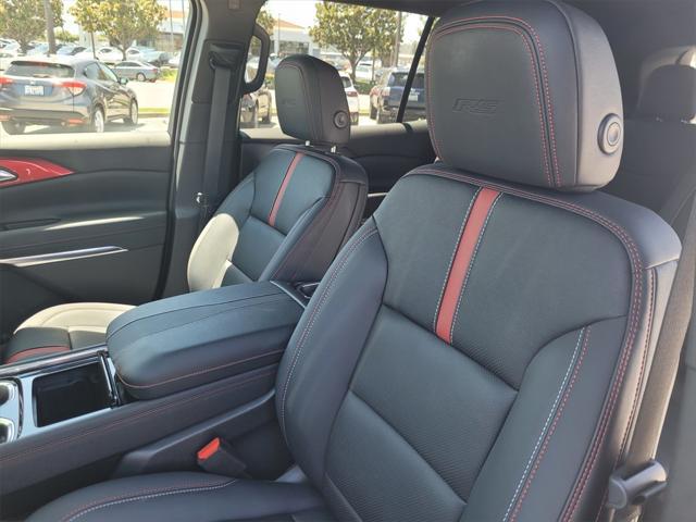 new 2025 Chevrolet Traverse car, priced at $56,665