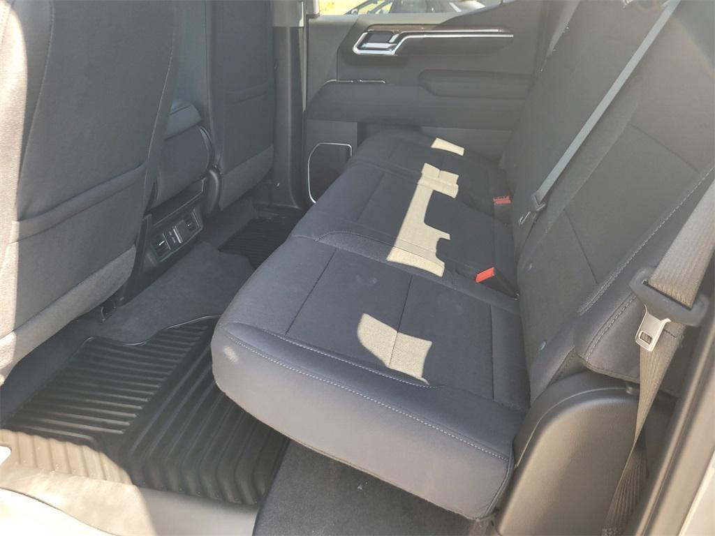 new 2025 Chevrolet Silverado 1500 car, priced at $47,700
