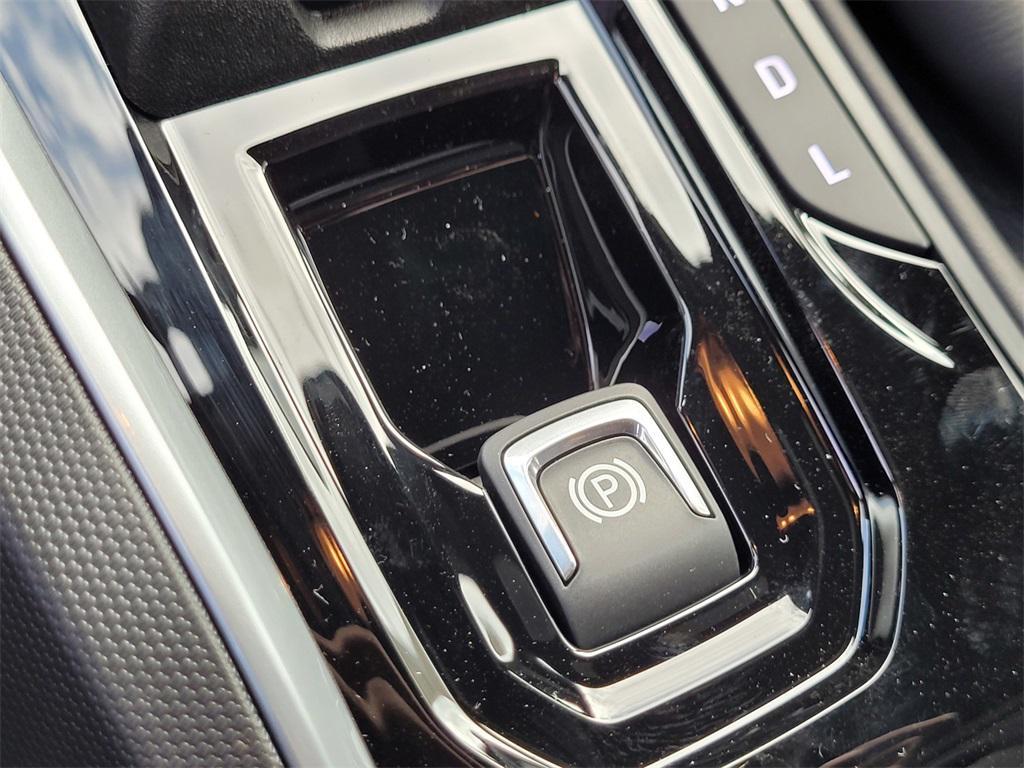 new 2026 Chevrolet Colorado car, priced at $33,495