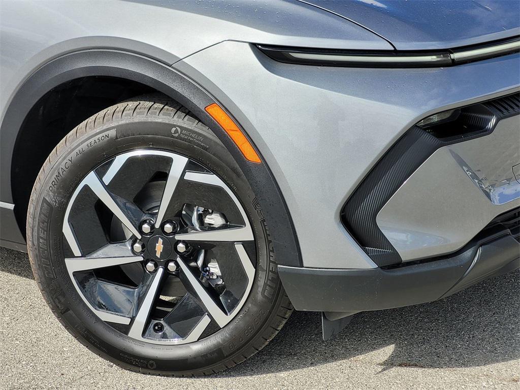 new 2026 Chevrolet Equinox EV car, priced at $44,095