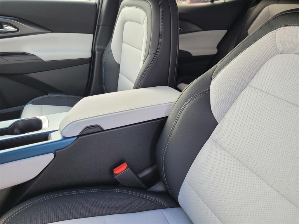 new 2026 Chevrolet Equinox EV car, priced at $44,095