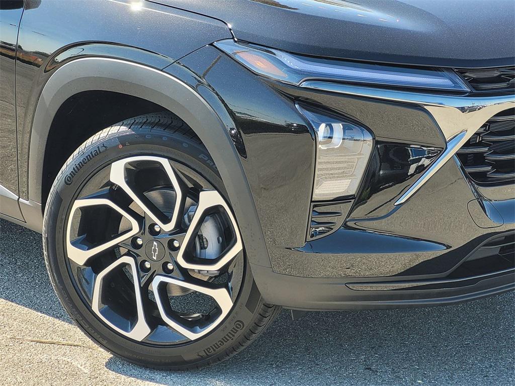 new 2025 Chevrolet Trax car, priced at $25,785