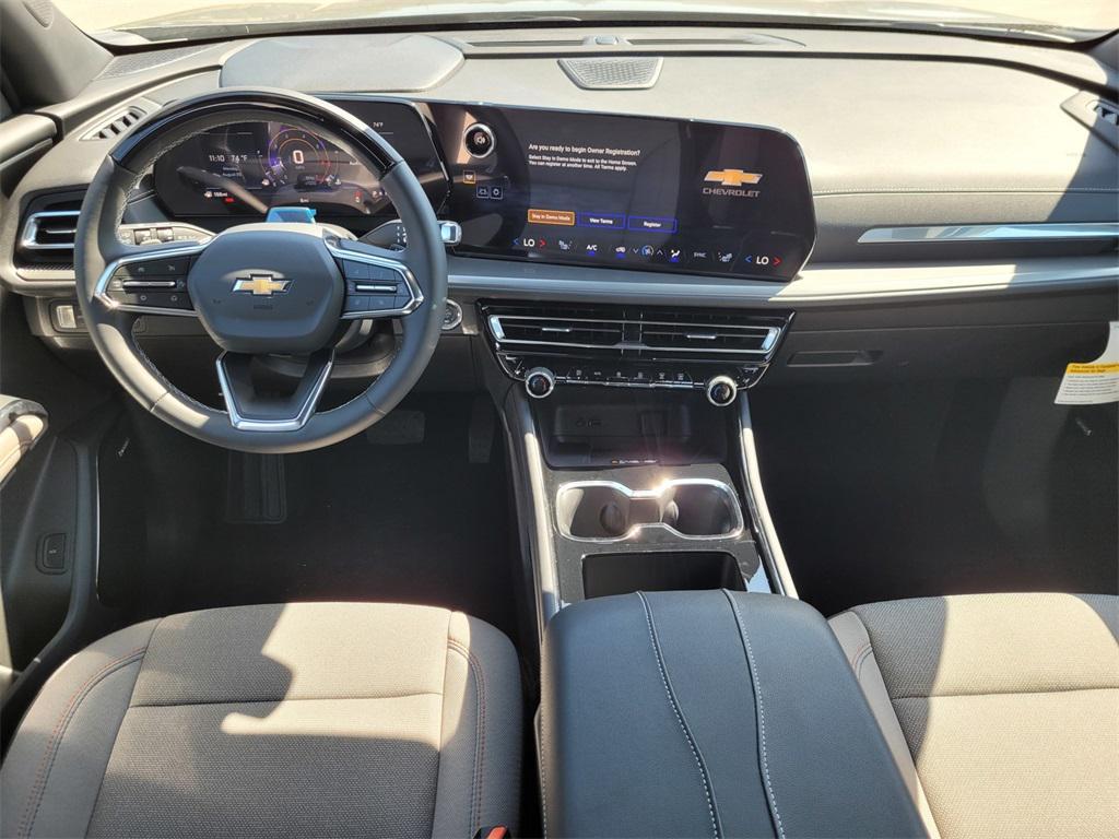 new 2026 Chevrolet Traverse car, priced at $47,855