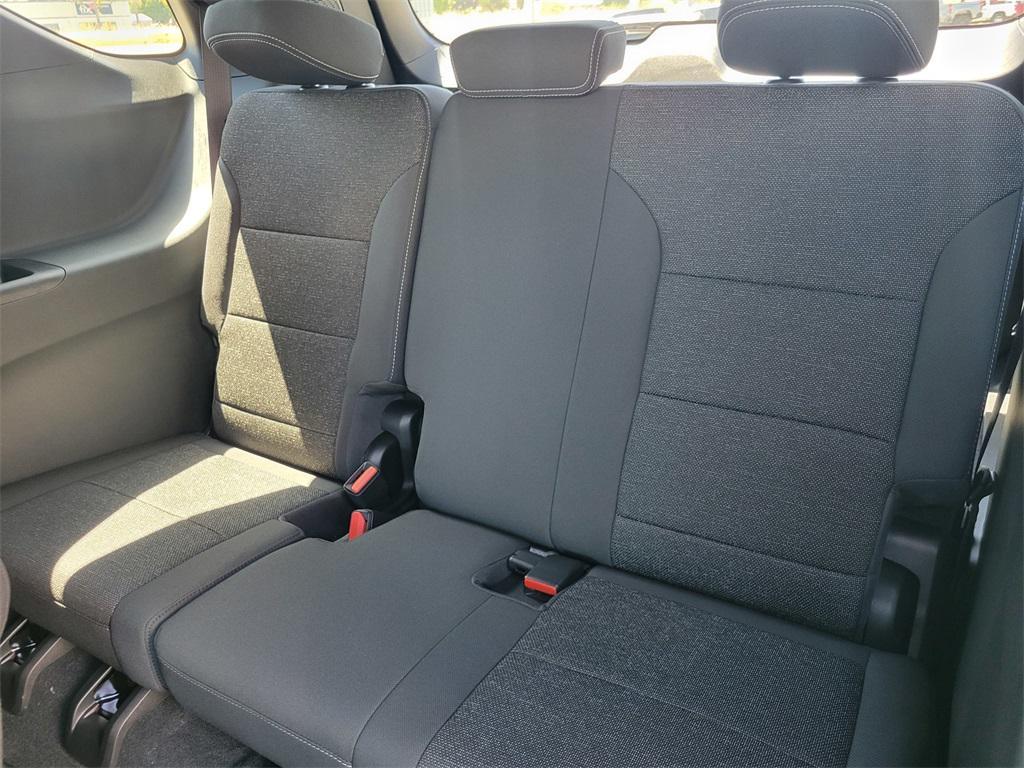 new 2025 Chevrolet Traverse car, priced at $45,125