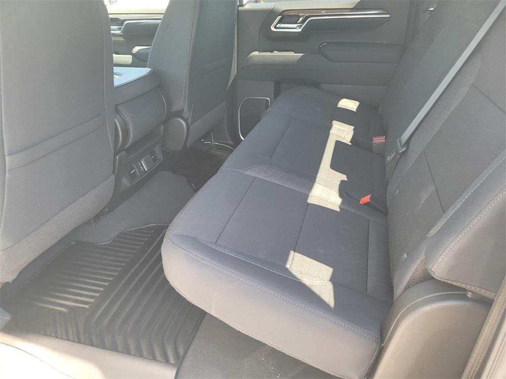 new 2025 Chevrolet Silverado 1500 car, priced at $46,624