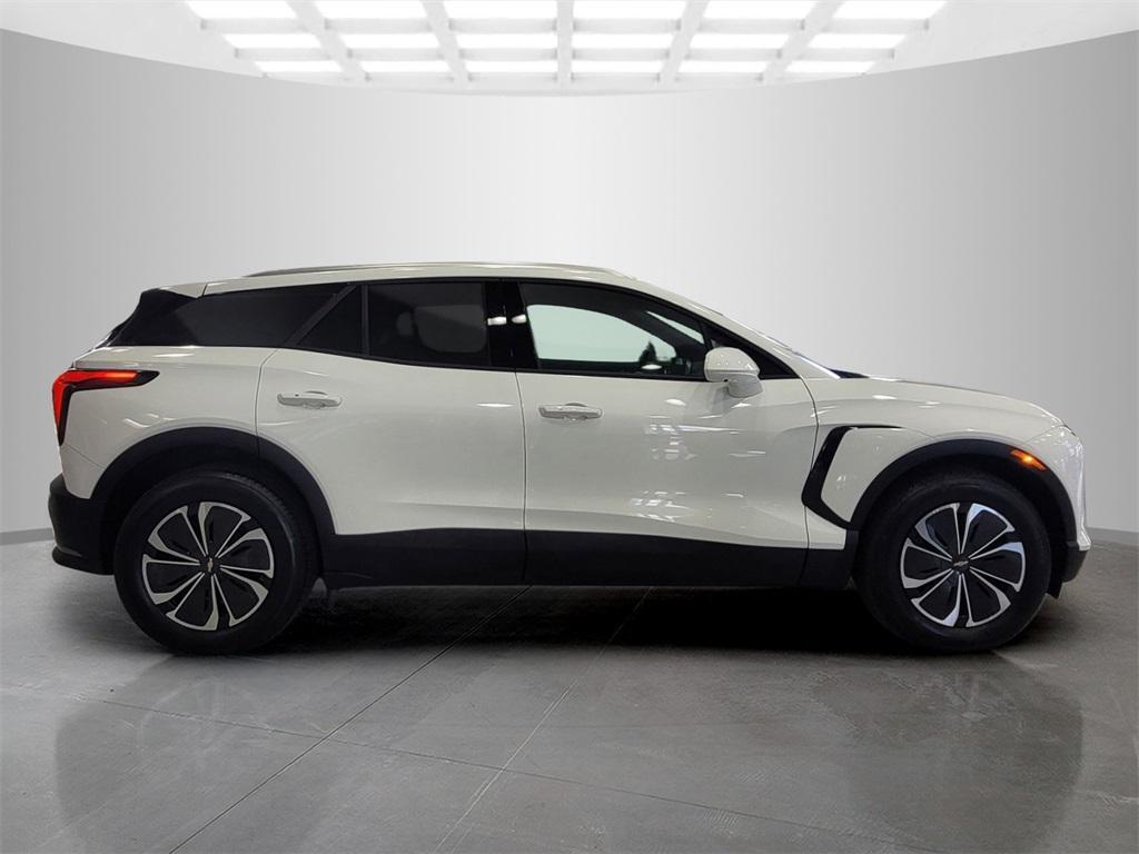 new 2025 Chevrolet Blazer EV car, priced at $43,385