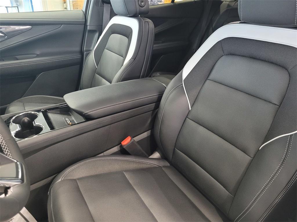 new 2025 Chevrolet Blazer EV car, priced at $43,385