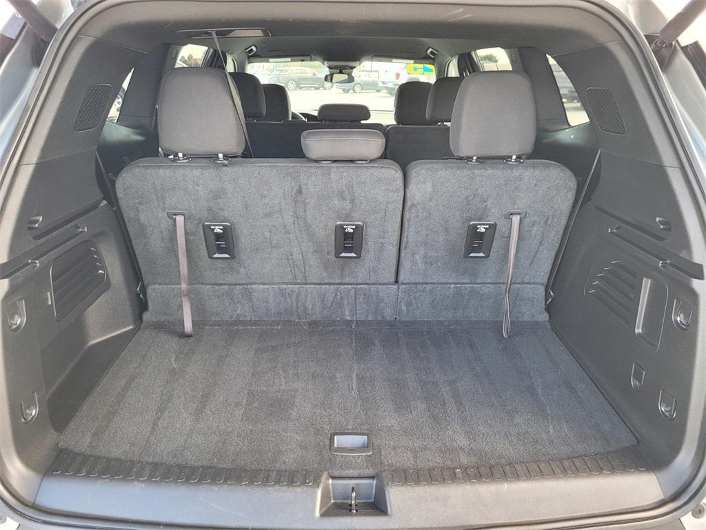 used 2025 GMC Acadia car, priced at $35,490