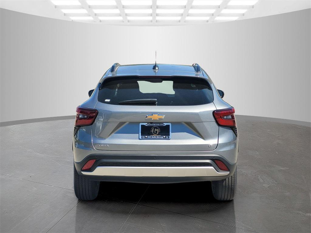 new 2025 Chevrolet Trax car, priced at $23,319