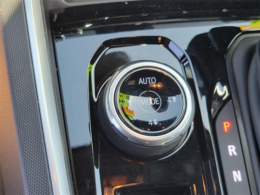 new 2025 Chevrolet Colorado car, priced at $44,870