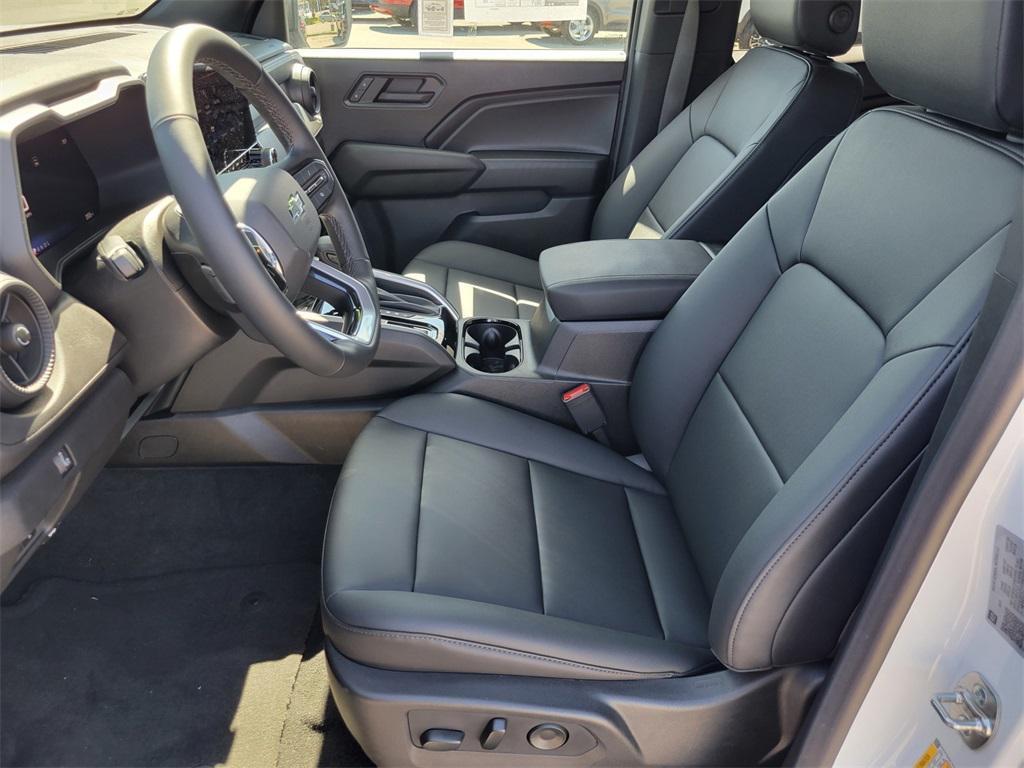 new 2025 Chevrolet Colorado car, priced at $44,870