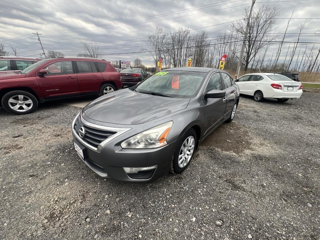 used 2015 Nissan Altima car, priced at $5,995