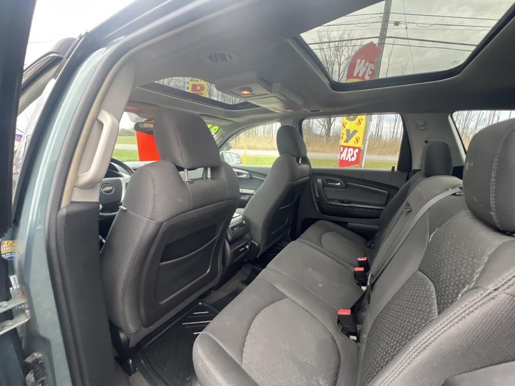 used 2009 Chevrolet Traverse car, priced at $6,995