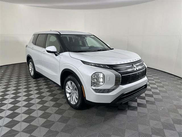new 2025 Mitsubishi Outlander car, priced at $33,440