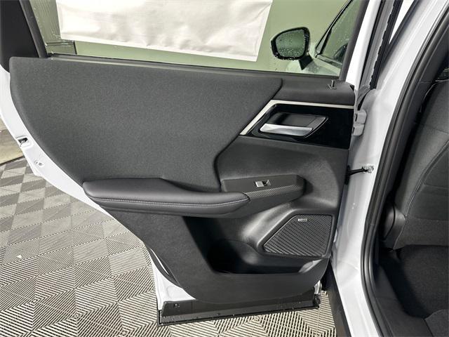 new 2025 Mitsubishi Outlander car, priced at $33,440