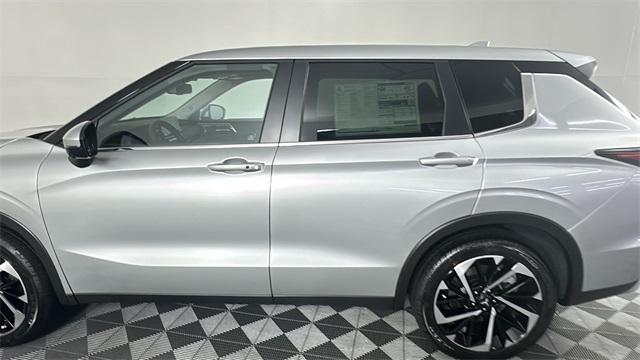 new 2024 Mitsubishi Outlander car, priced at $31,069