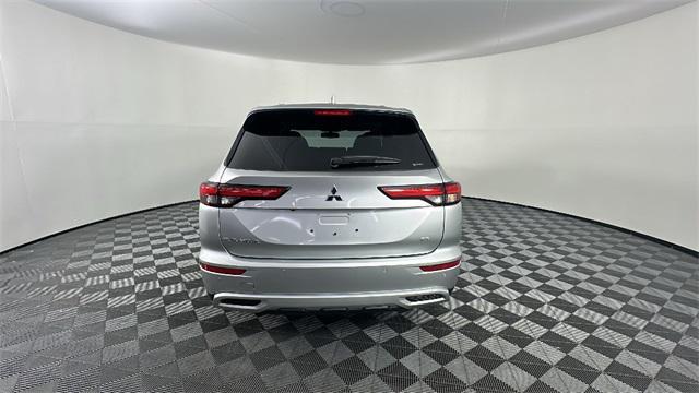 new 2024 Mitsubishi Outlander car, priced at $31,498