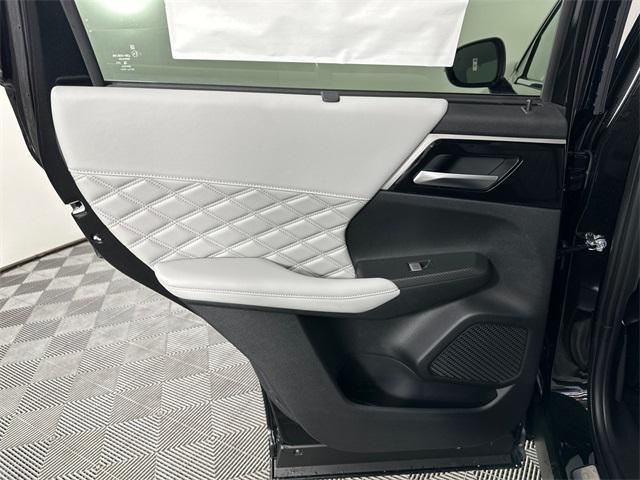 new 2025 Mitsubishi Outlander PHEV car, priced at $52,645
