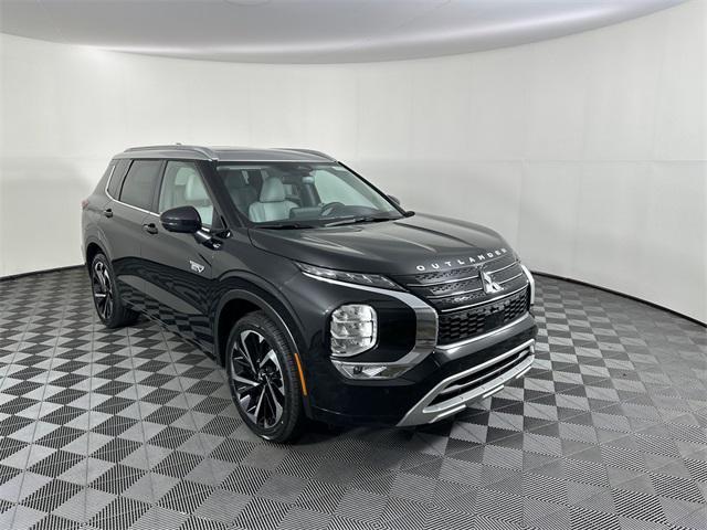 new 2025 Mitsubishi Outlander PHEV car, priced at $52,645