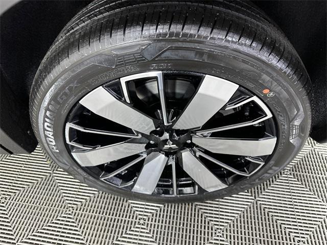 new 2025 Mitsubishi Outlander car, priced at $39,625