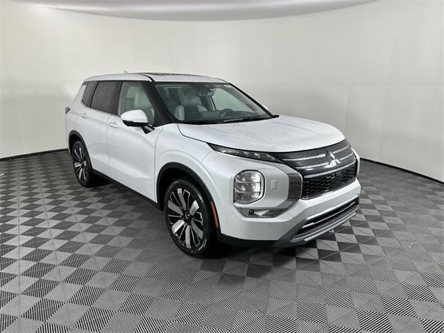 new 2025 Mitsubishi Outlander car, priced at $40,105