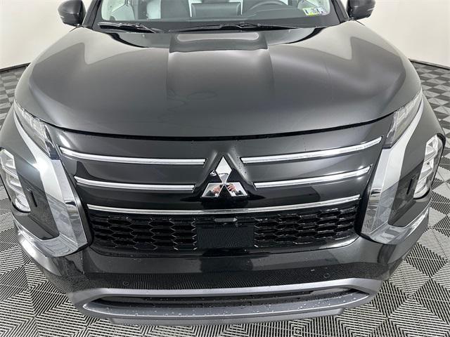 new 2025 Mitsubishi Outlander car, priced at $36,925