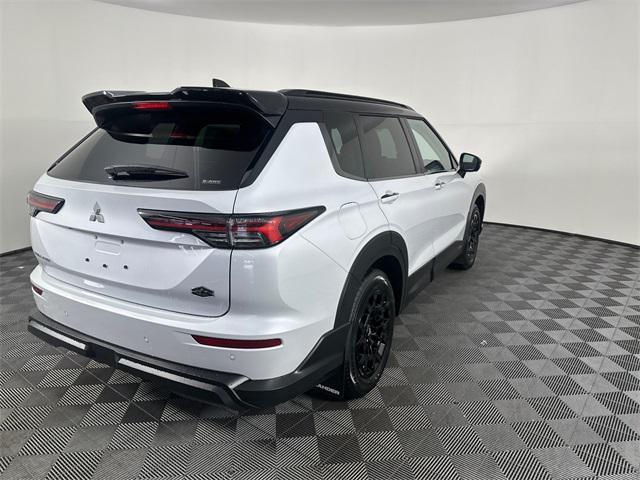 new 2025 Mitsubishi Outlander car, priced at $39,135