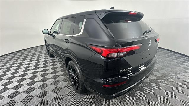 new 2024 Mitsubishi Outlander car, priced at $33,005