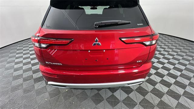 new 2024 Mitsubishi Outlander car, priced at $32,490