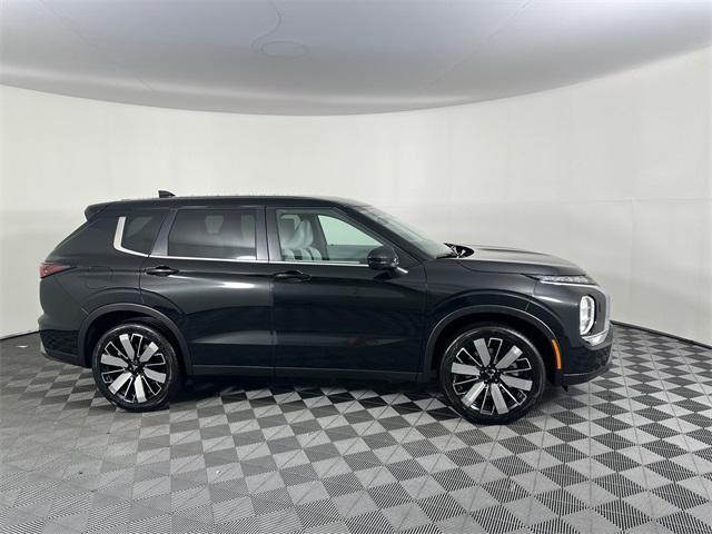 new 2025 Mitsubishi Outlander car, priced at $33,823