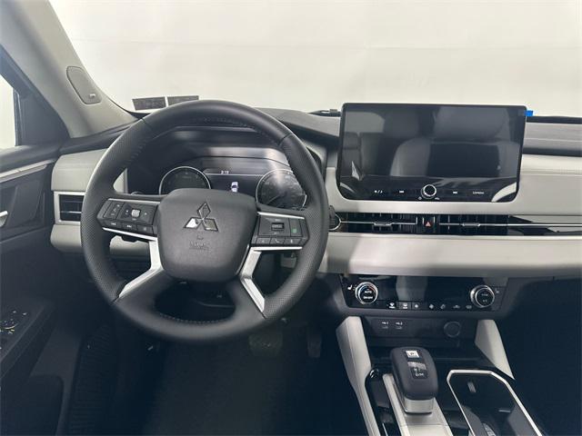 new 2025 Mitsubishi Outlander car, priced at $33,823