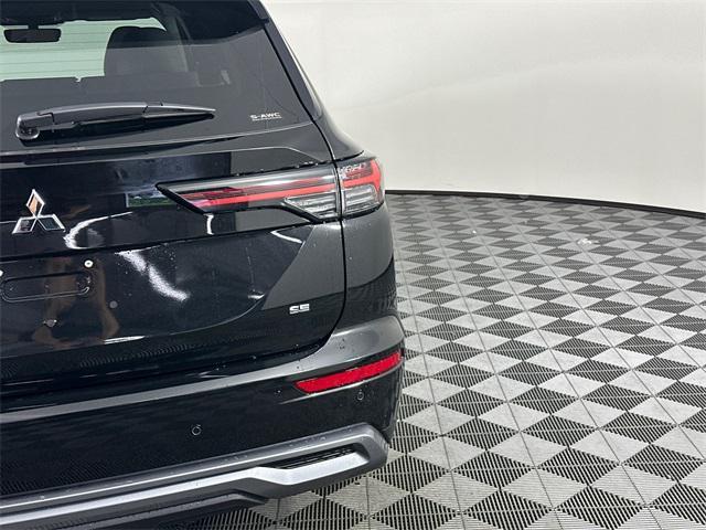 new 2025 Mitsubishi Outlander car, priced at $33,823