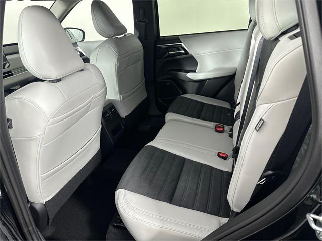 new 2025 Mitsubishi Outlander car, priced at $33,823