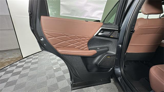 new 2025 Mitsubishi Outlander car, priced at $45,535