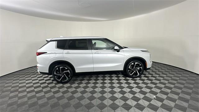 new 2024 Mitsubishi Outlander car, priced at $31,865