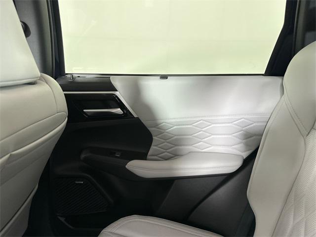 new 2025 Mitsubishi Outlander car, priced at $40,440
