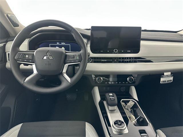 new 2025 Mitsubishi Outlander car, priced at $39,000
