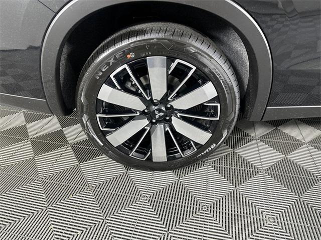 new 2025 Mitsubishi Outlander car, priced at $39,000