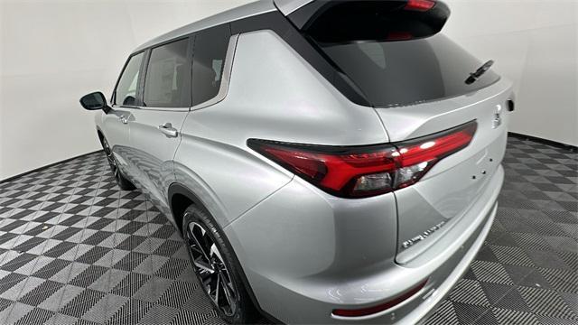 new 2024 Mitsubishi Outlander car, priced at $33,570