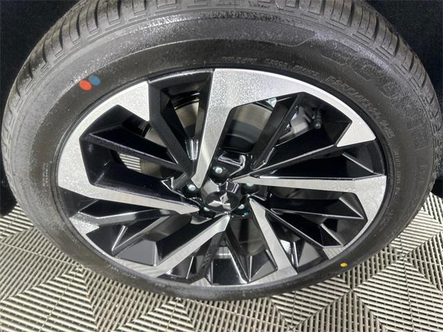 new 2025 Mitsubishi Outlander PHEV car, priced at $44,925