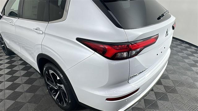 new 2024 Mitsubishi Outlander car, priced at $33,895