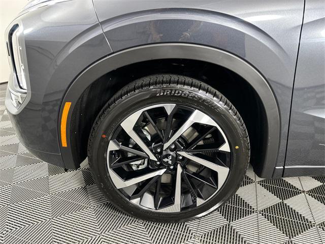 new 2025 Mitsubishi Outlander PHEV car, priced at $43,663