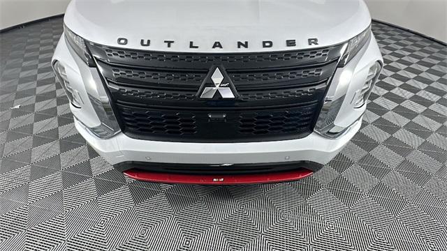 new 2024 Mitsubishi Outlander car, priced at $33,200