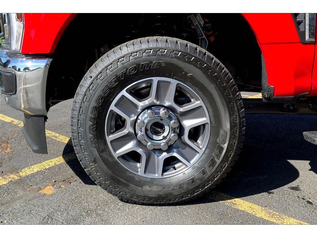 new 2025 Ford F-350 car, priced at $90,770