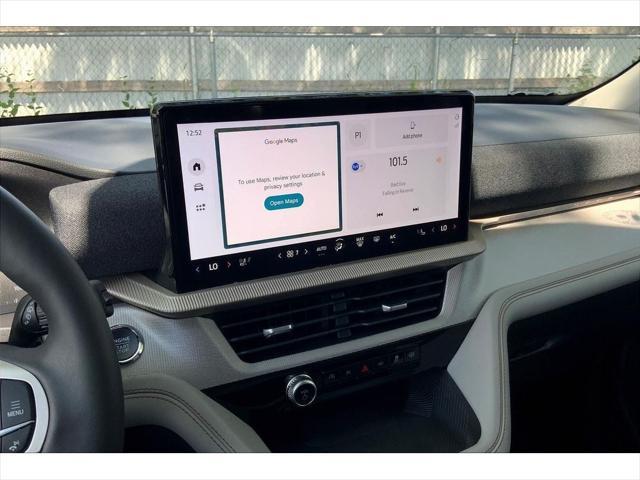 new 2025 Ford Explorer car, priced at $51,285