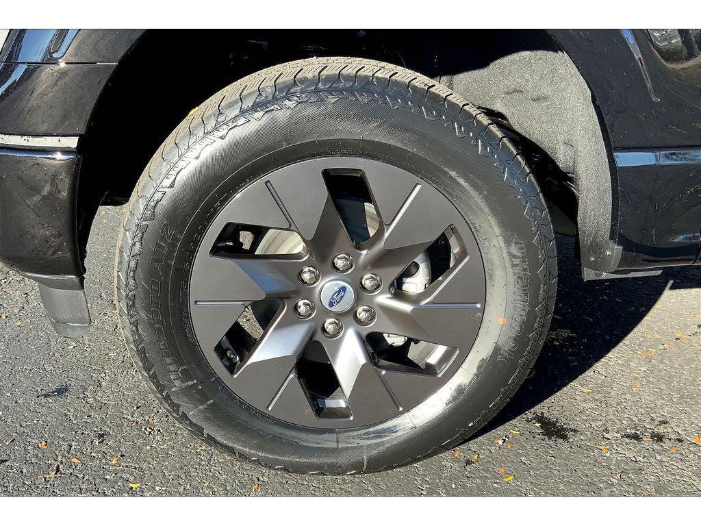 new 2025 Ford F-150 car, priced at $52,360