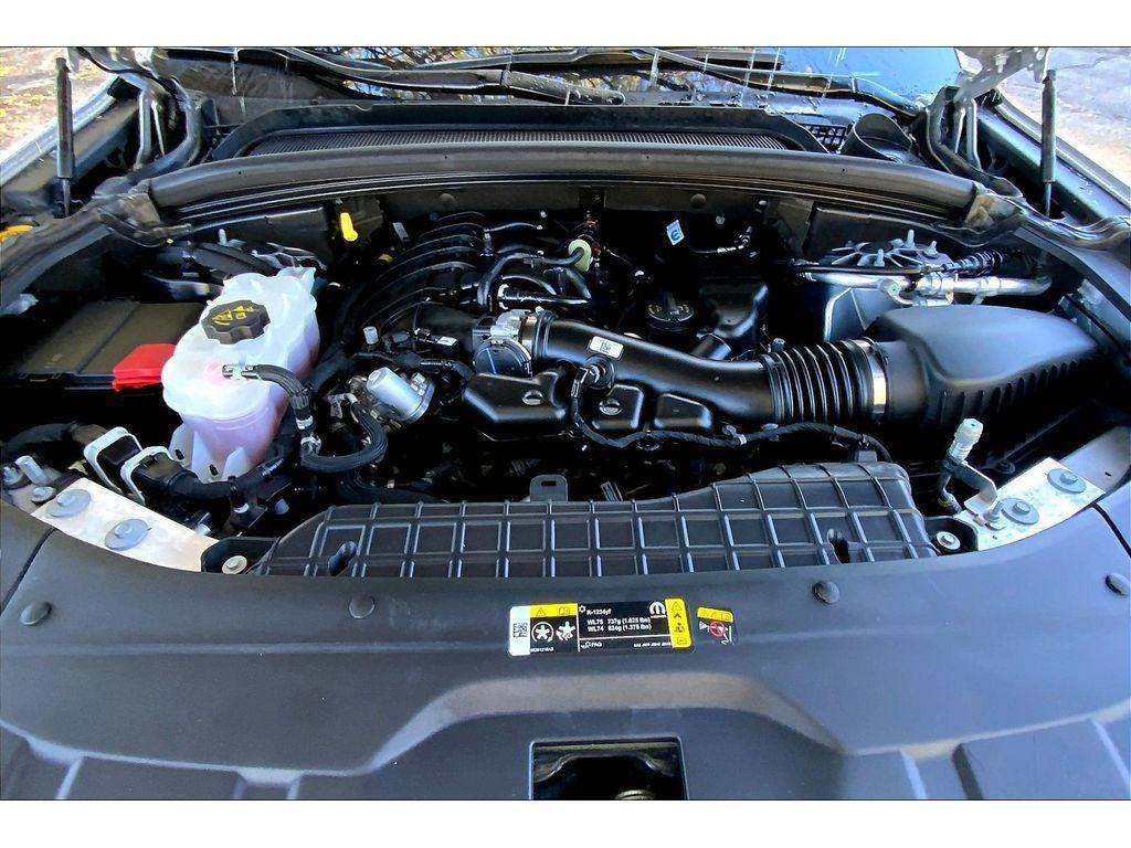 used 2024 Jeep Grand Cherokee car, priced at $36,995