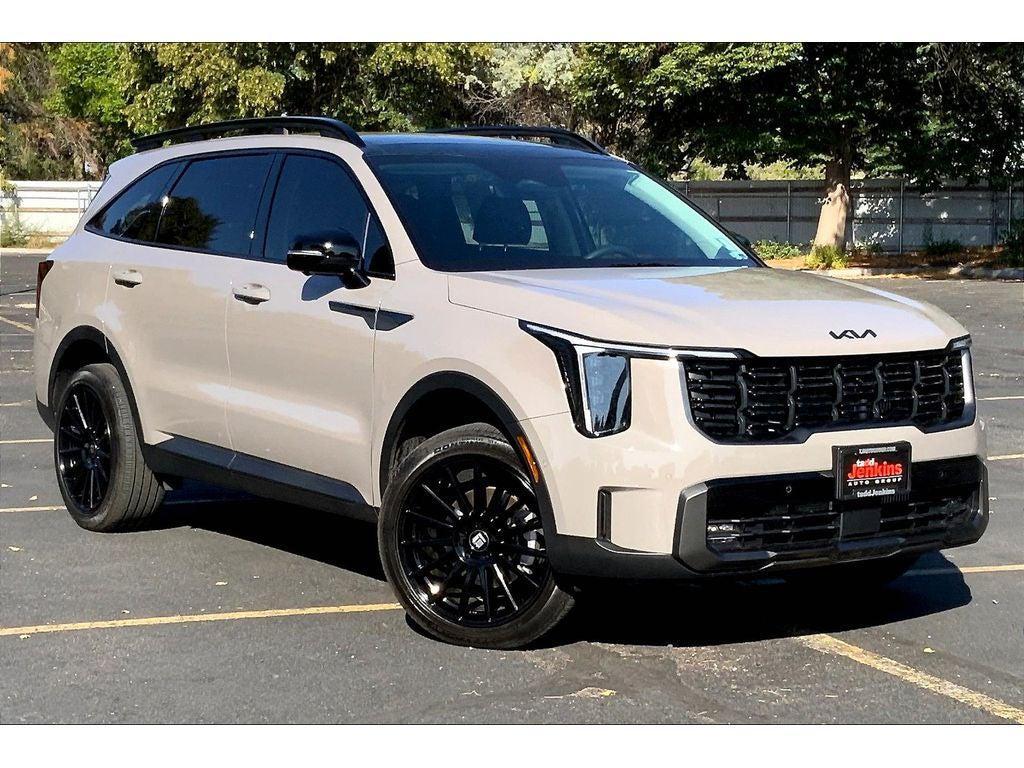 used 2025 Kia Sorento car, priced at $41,995