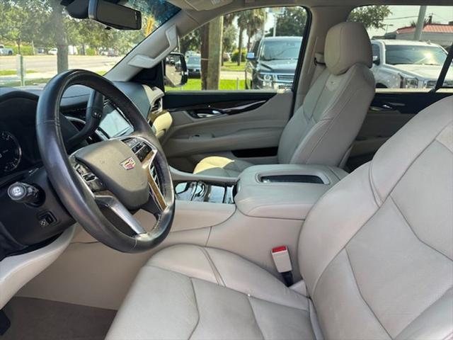 used 2020 Cadillac Escalade car, priced at $37,993